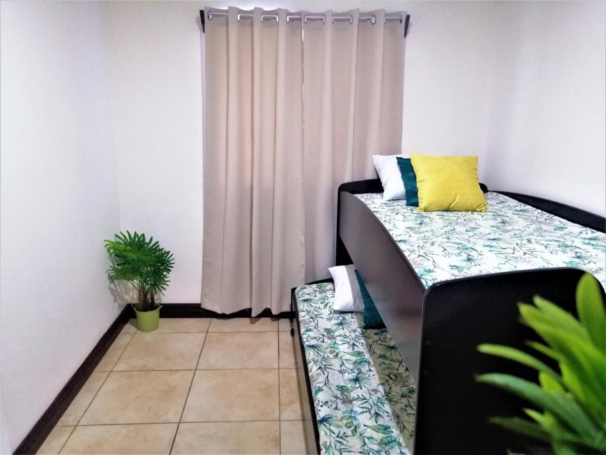 Kubo Apartment Private 2 Bedrooms 5 Mins Sjo Airport With Ac Alajuela Exterior photo