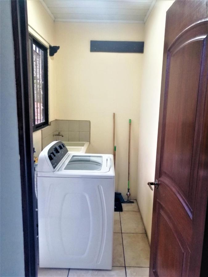 Kubo Apartment Private 2 Bedrooms 5 Mins Sjo Airport With Ac Alajuela Exterior photo